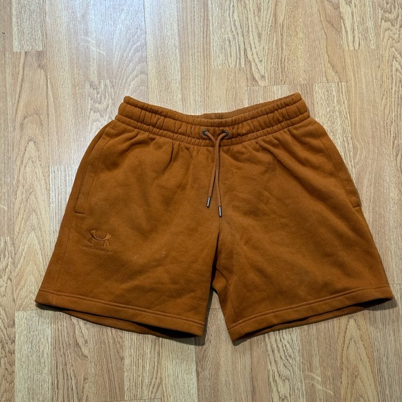 Under Armour Other - Under Armour Men's Tan Athletic Shorts